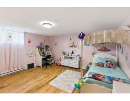 53 Ch. De La Montagne, Val Des Monts, QC J8N1B7 Photo 36