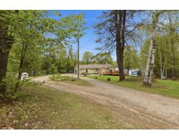 53 Ch. De La Montagne, Val Des Monts, QC J8N1B7 Photo 52