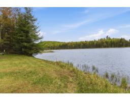 53 Ch. De La Montagne, Val Des Monts, QC J8N1B7 Photo 60