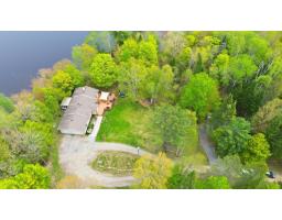 53 Ch. De La Montagne, Val Des Monts, QC J8N1B7 Photo 61