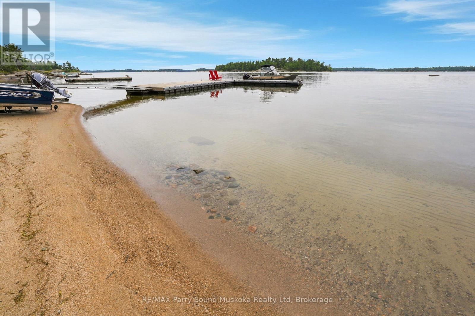 A60-17 PENTECOST ISLAND - Image 40