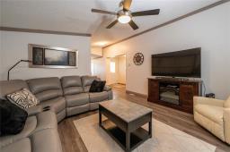 22 Sandpiper Bay, Brandon, MB R7C1E1 Photo 8