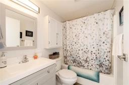 22 Sandpiper Bay, Brandon, MB R7C1E1 Photo 9