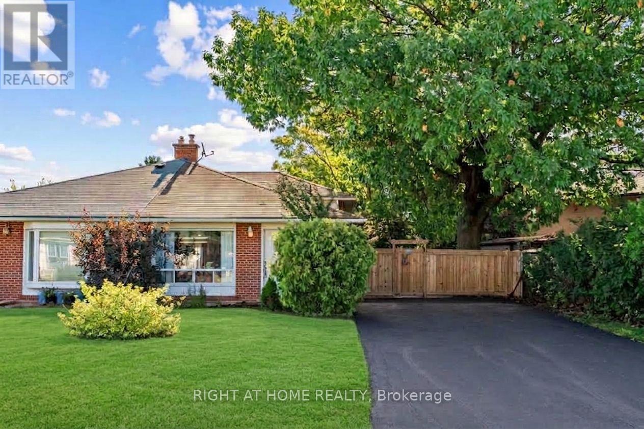 46 ALOMA CRESCENT - 2