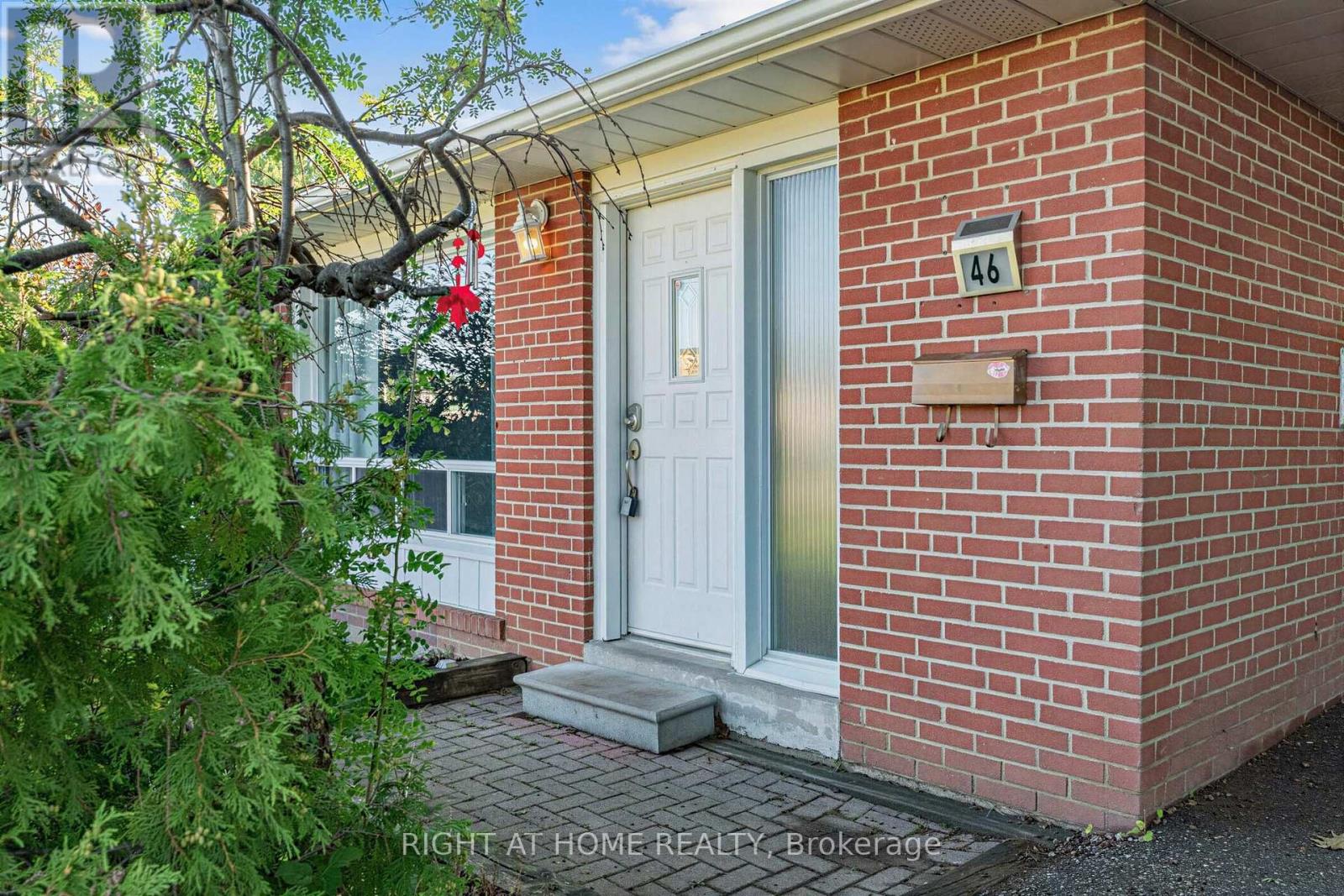 46 ALOMA CRESCENT - 3