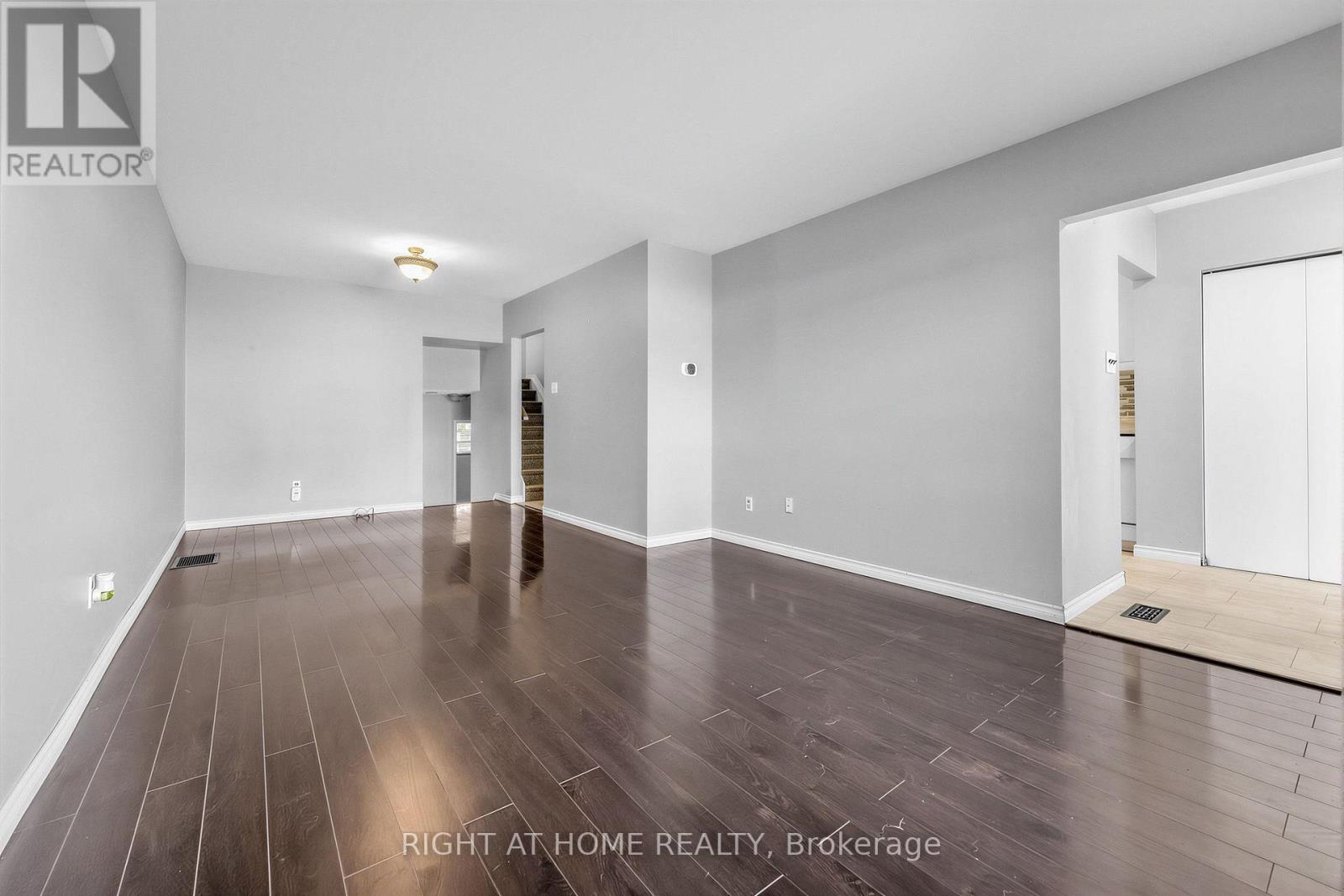 46 ALOMA CRESCENT - 6