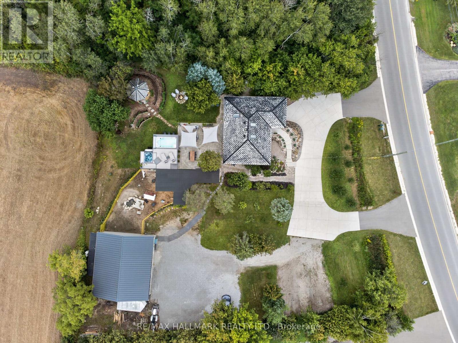 7499 5 SIDE ROAD - 50