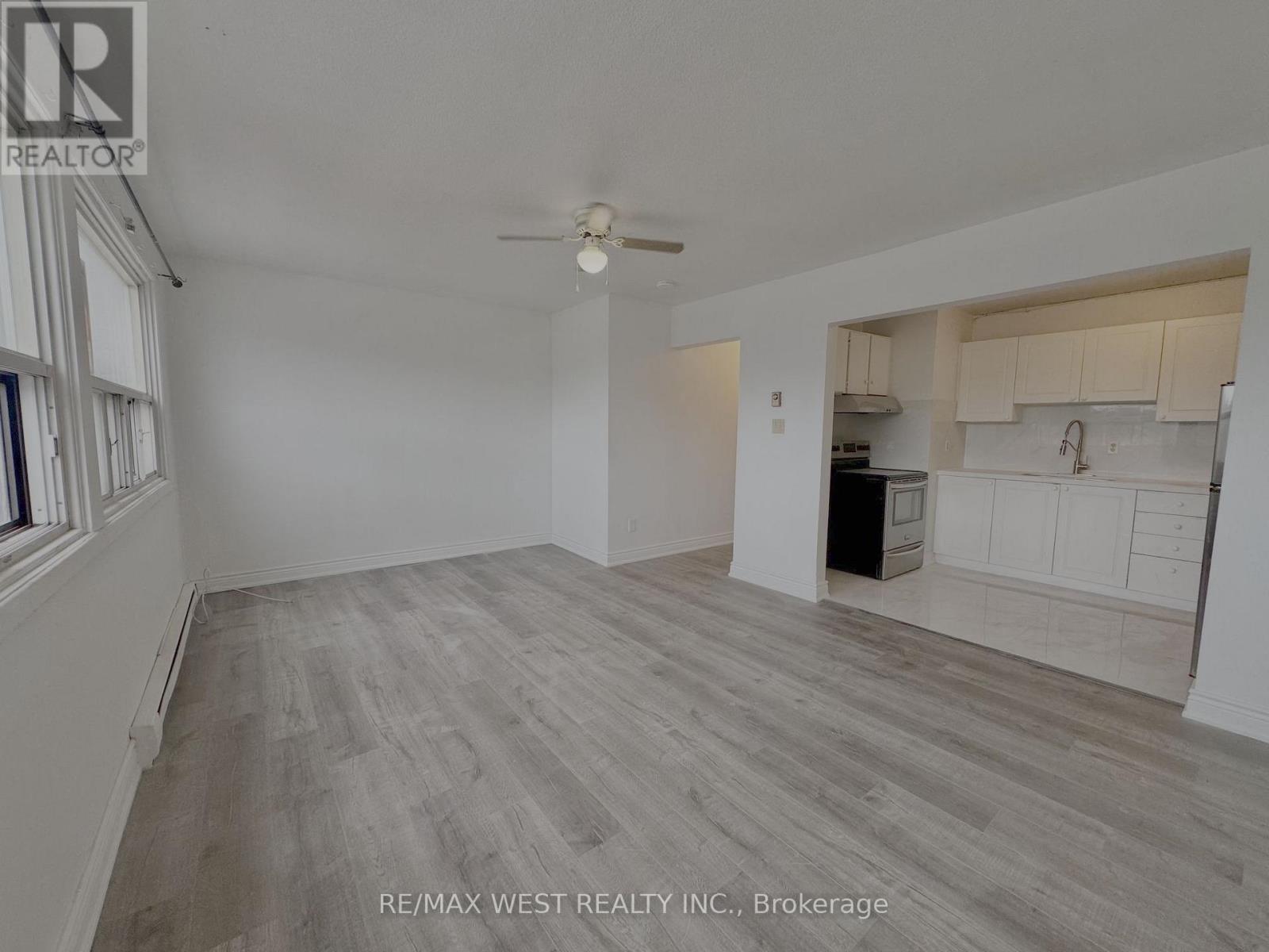Photo of 1687 St Clair Avenue