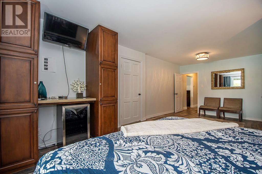 3 LAKESHORE BOULEVARD - 15