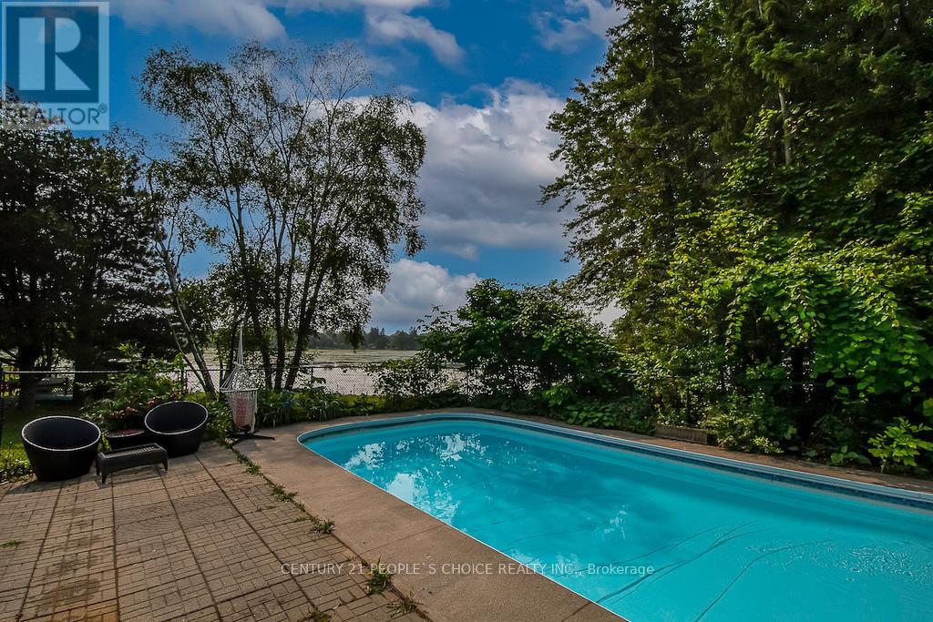 3 LAKESHORE BOULEVARD - 29