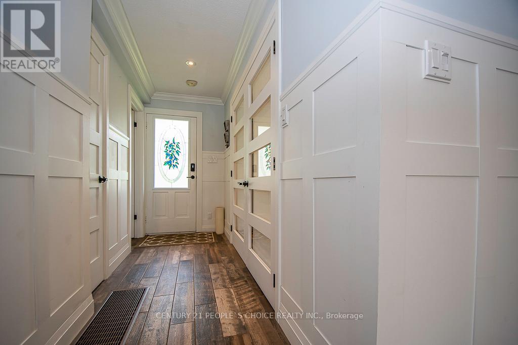 3 LAKESHORE BOULEVARD - 4