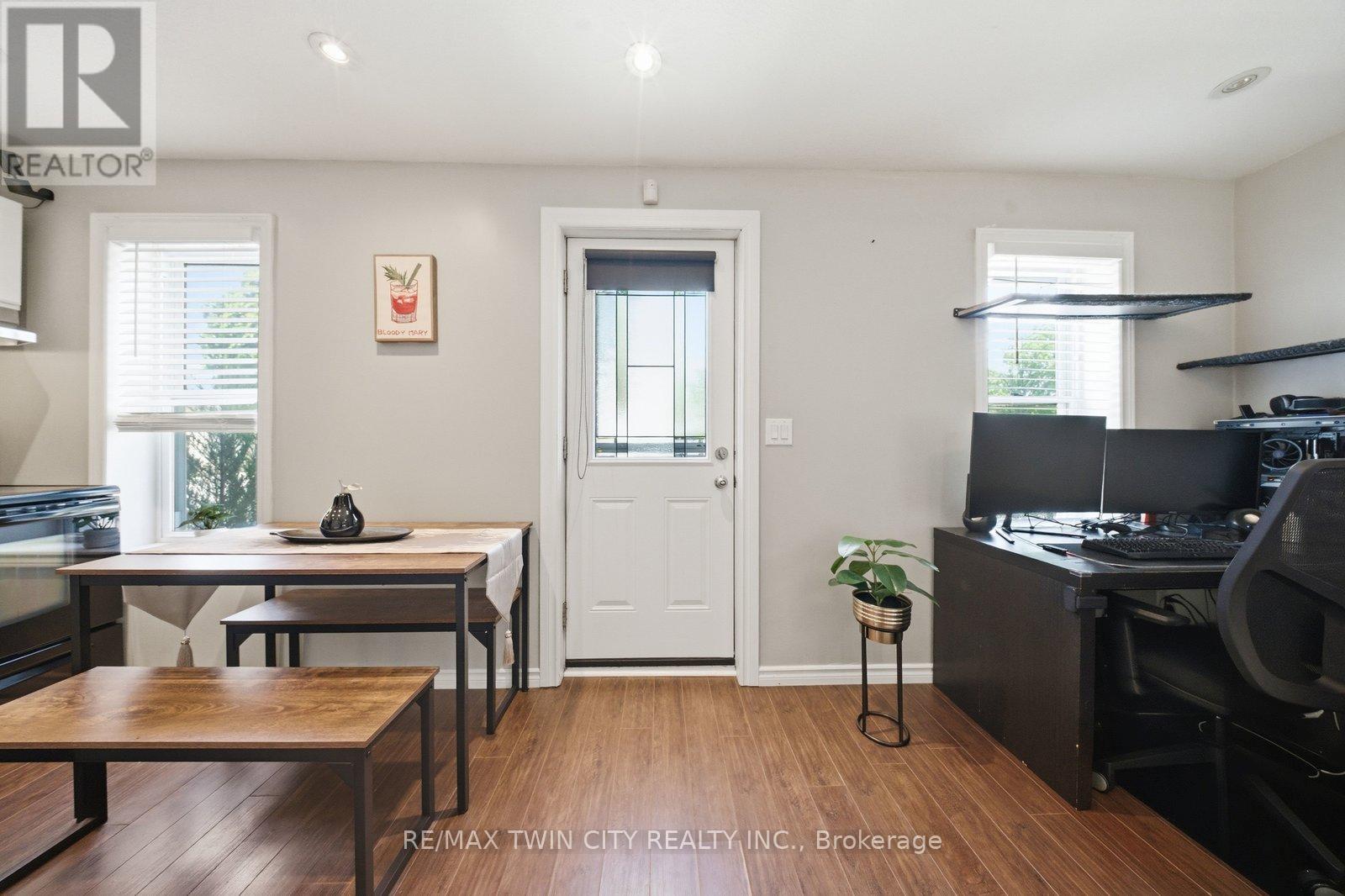 162 GRAND RIVER AVENUE - 11
