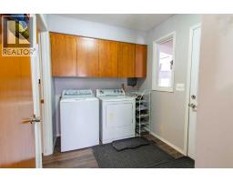 A&b, 84052 Hwy 59, La Glace, AB T0H2J0 Photo 8