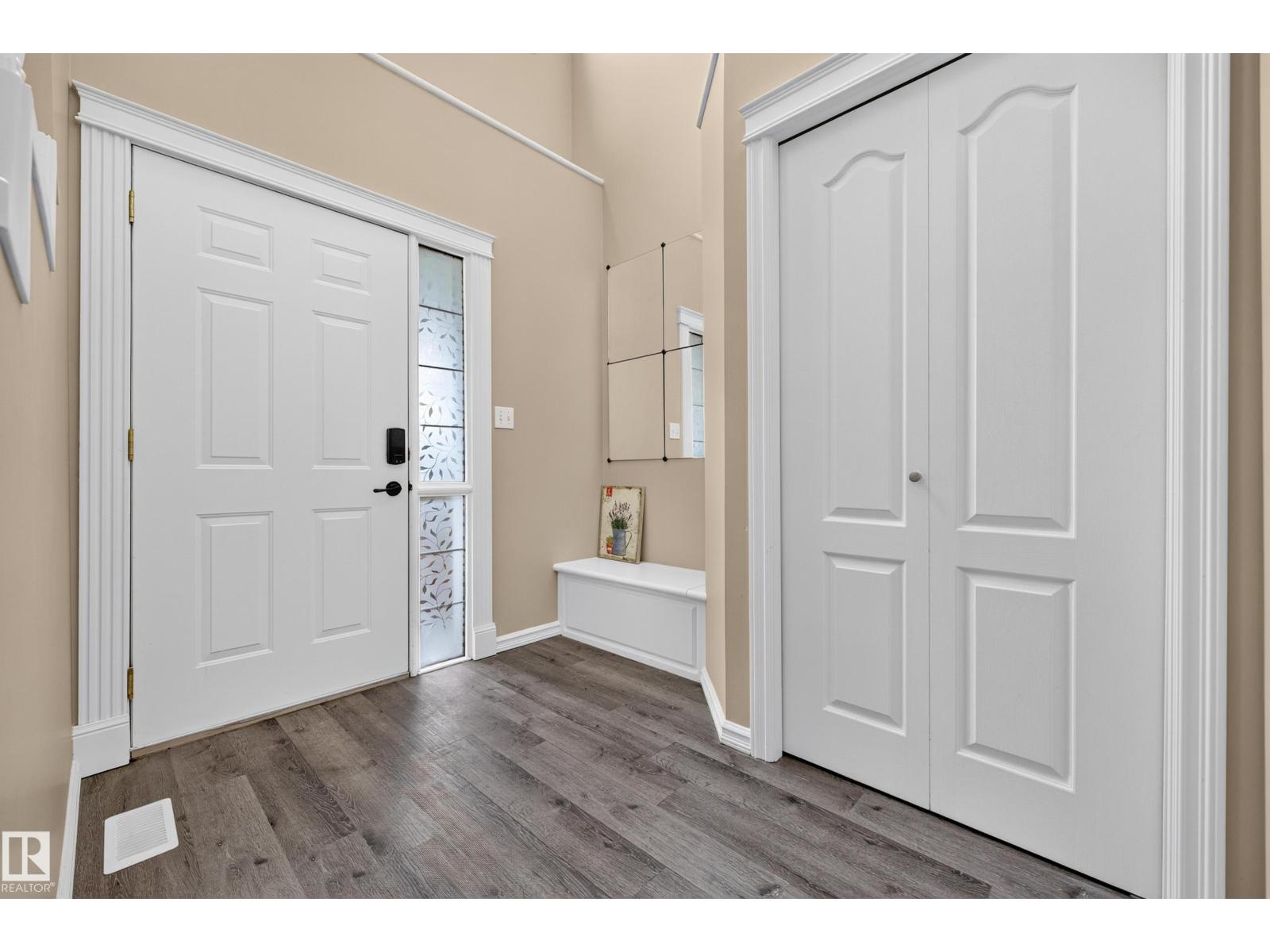11813 11B AV NW - 8