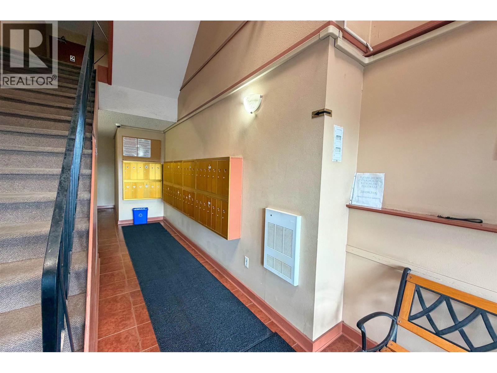 #411 280 N BROADWAY AVENUE - 17
