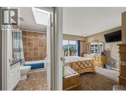 1125 Halston Avenue, Kamloops, BC V2B2C2 Photo 28