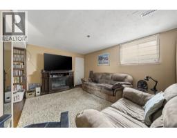 1125 Halston Avenue, Kamloops, BC V2B2C2 Photo 33