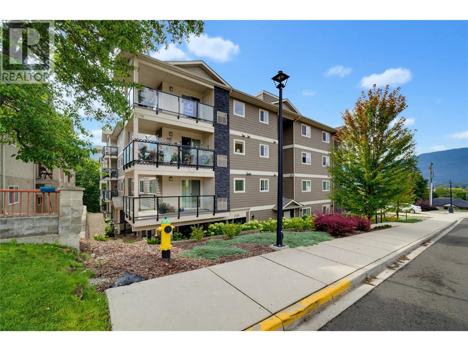 #106 330 4th Avenue SE - 45