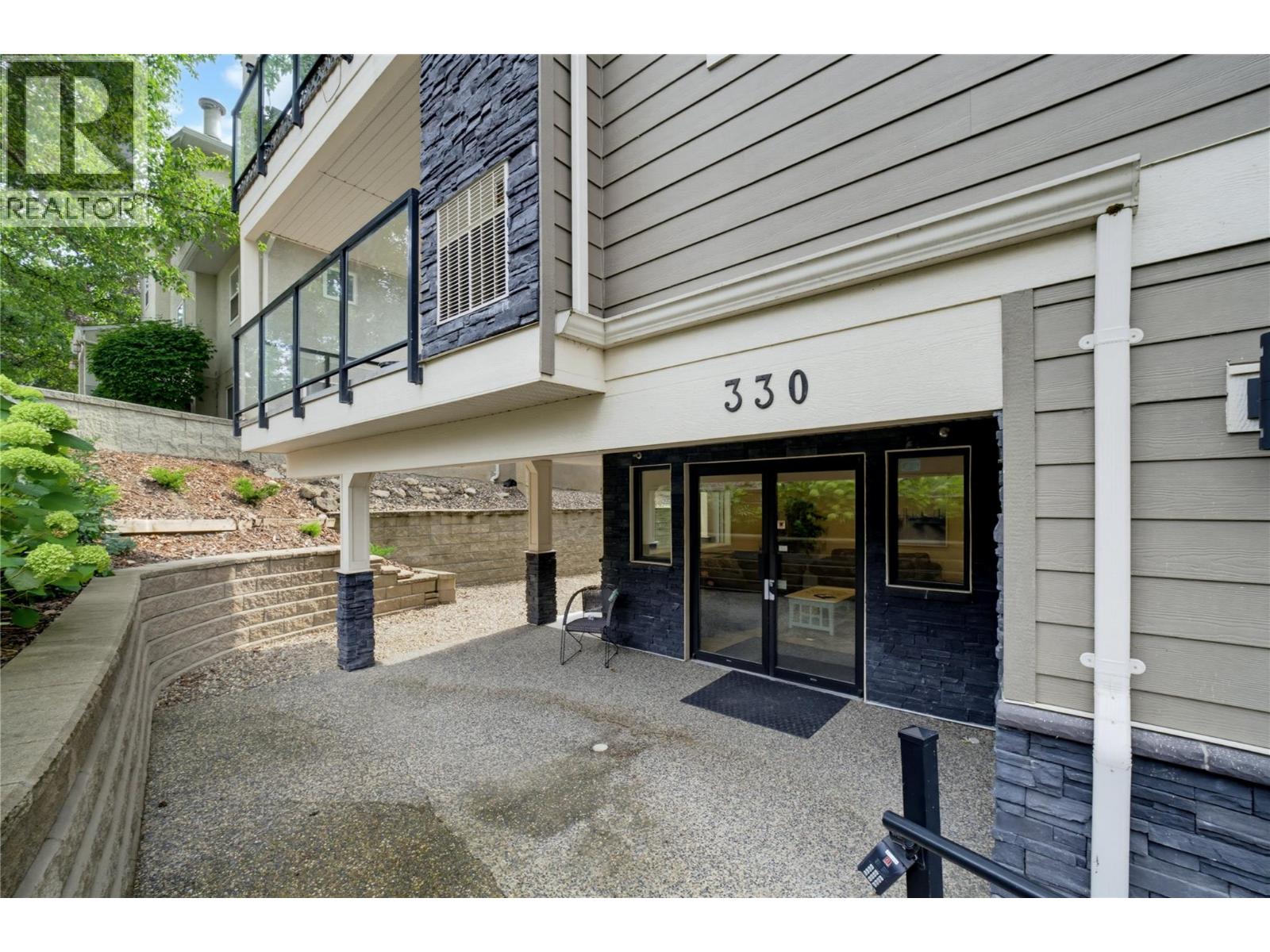 #106 330 4th Avenue SE - 46