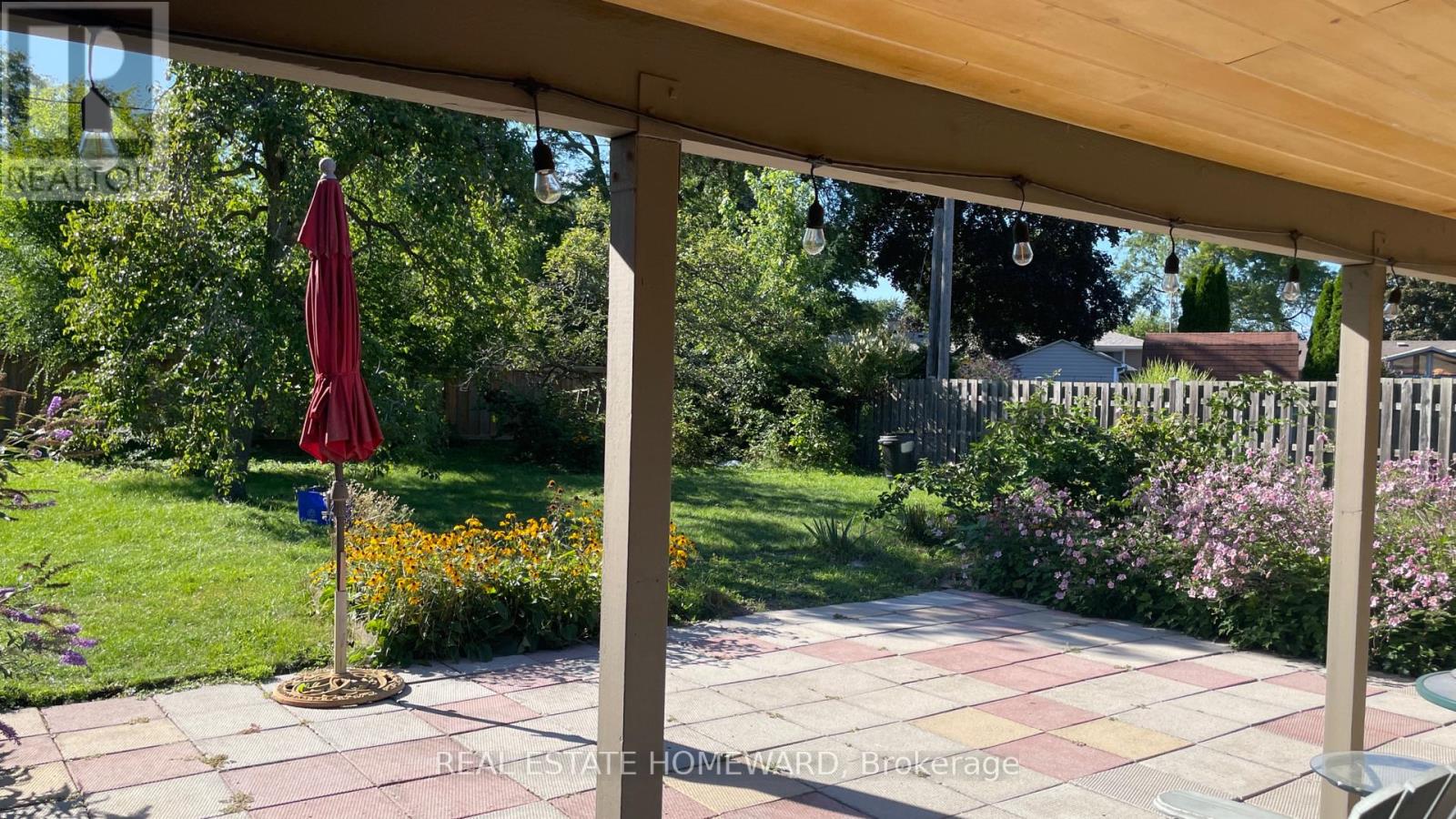 33 STRATHCONA DRIVE - 46