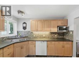 Bedroom - 8 Sydney Close, Red Deer, AB T4N0E1 Photo 14