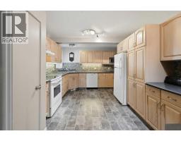 Recreational, Games room - 8 Sydney Close, Red Deer, AB T4N0E1 Photo 15