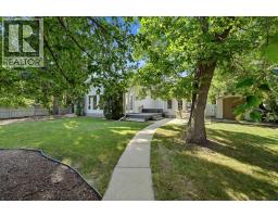 8 Sydney Close, Red Deer, AB T4N0E1 Photo 38