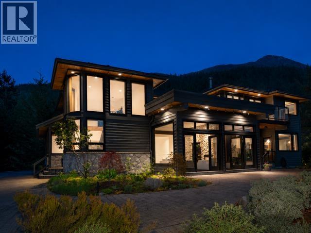 182 FURRY CREEK Drive, Furry Creek, British Columbia, V8B1A3, Furry Creek, British Columbia — photo 2 of 5
