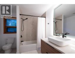 182 Furry Creek Drive, Furry Creek, BC V8B1A3 Photo 22