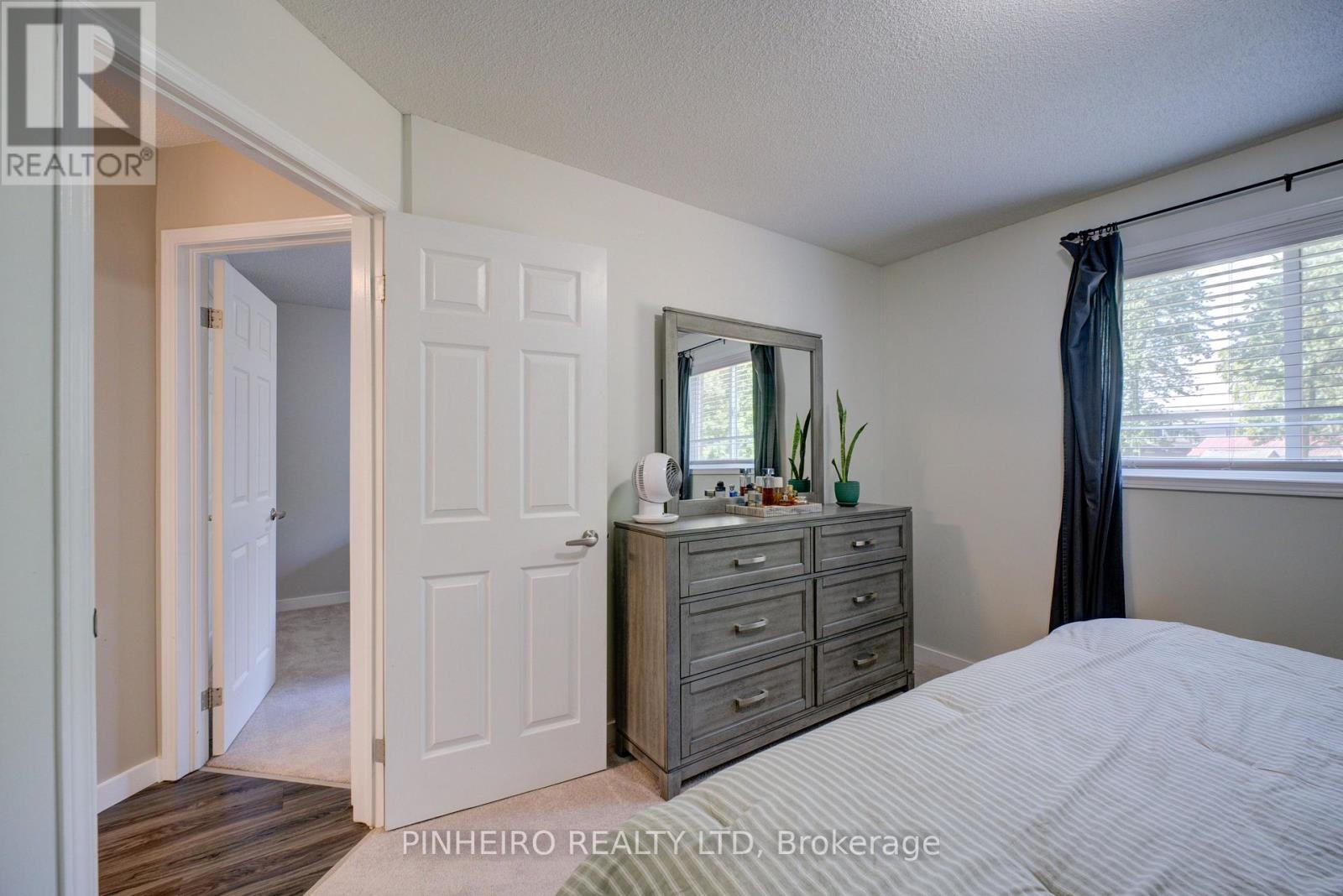 42 HICKORY BOULEVARD W - Image 16