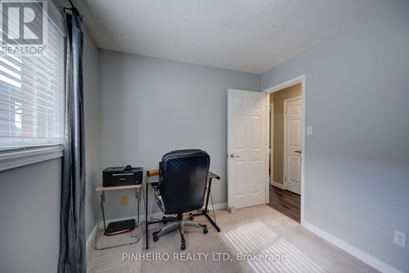42 HICKORY BOULEVARD W - Image 20