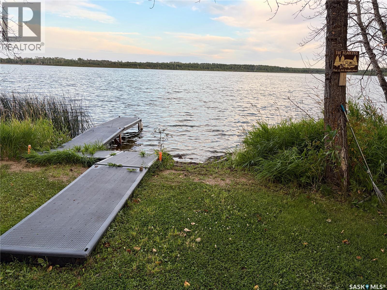 2 Willow ROAD, Dixon Lake, Saskatchewan, S0K1A0, Dixon Lake, Saskatchewan — photo 2 of 5