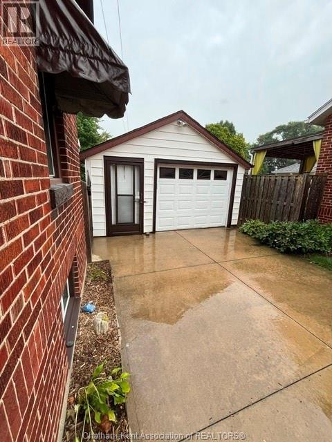 73 PHYLLIS AVENUE - 26