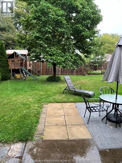 73 PHYLLIS AVENUE - 27