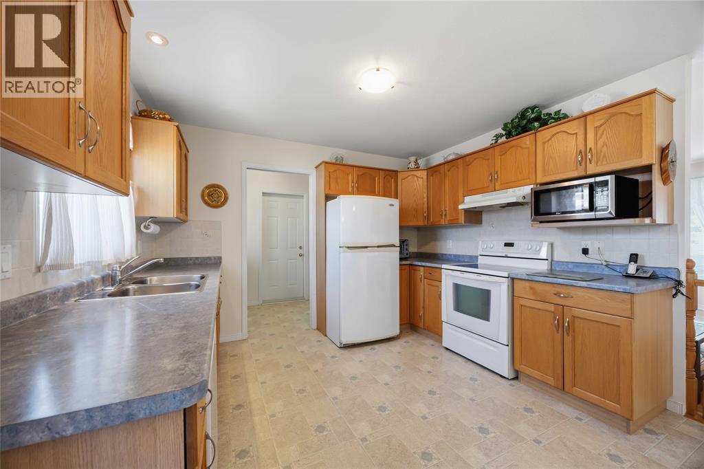 #243 5700 BLACKWELL Sideroad - 13