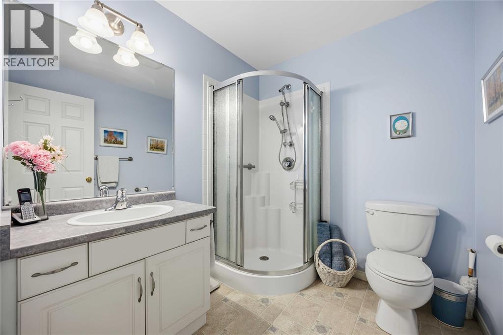 #243 5700 BLACKWELL Sideroad - 20