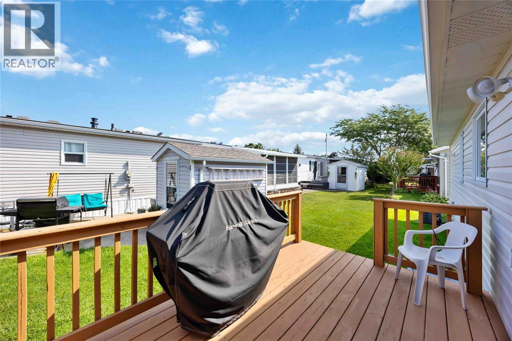#243 5700 BLACKWELL Sideroad - 31