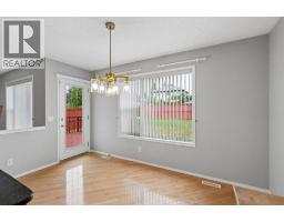 4pc Bathroom - 22 Somerside Crescent Sw, Calgary, AB T2V5R4 Photo 13