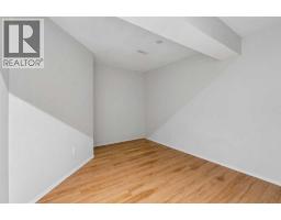 22 Somerside Crescent Sw, Calgary, AB T2V5R4 Photo 32