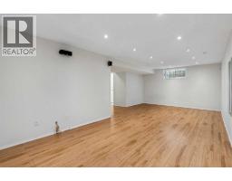 22 Somerside Crescent Sw, Calgary, AB T2V5R4 Photo 30