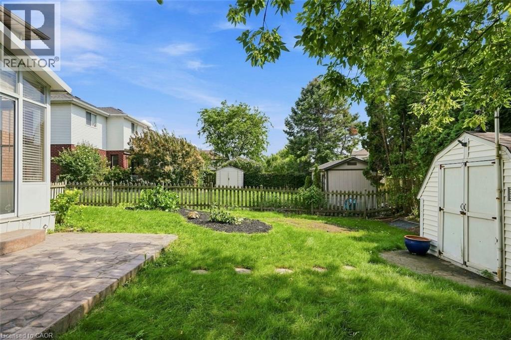12 SUMNER Crescent - 35