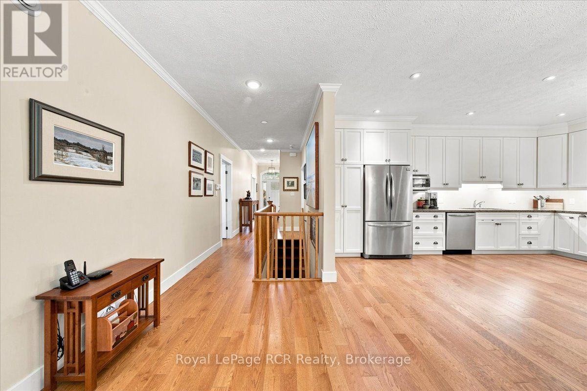 323 5TH AVENUE W - Image 18