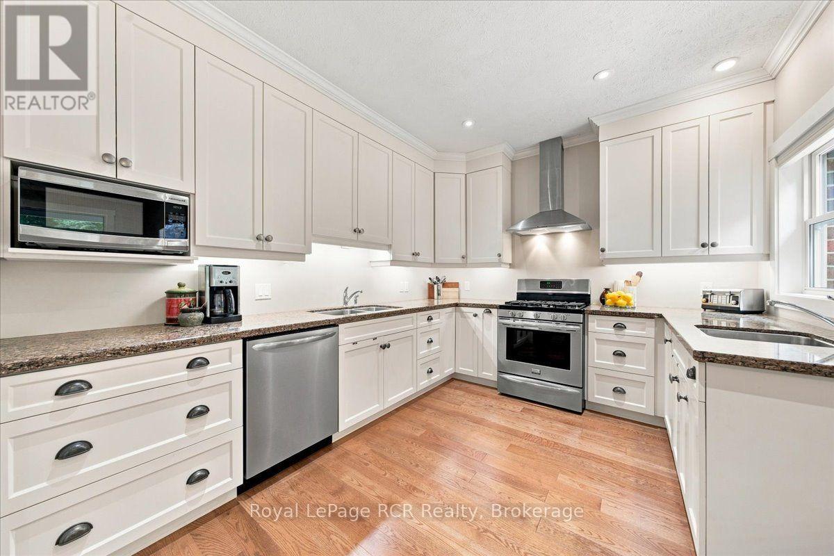 323 5TH AVENUE W - Image 19