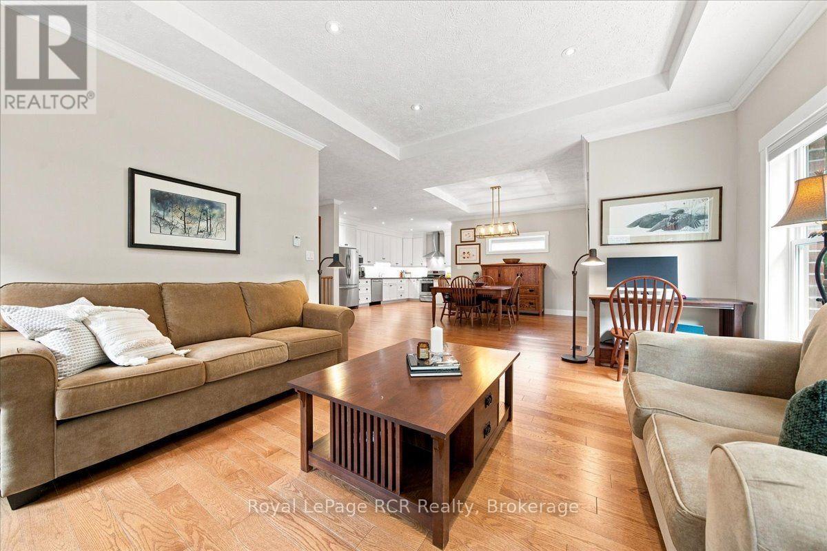 323 5TH AVENUE W - Image 24