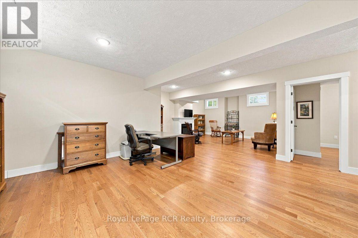 323 5TH AVENUE W - Image 28