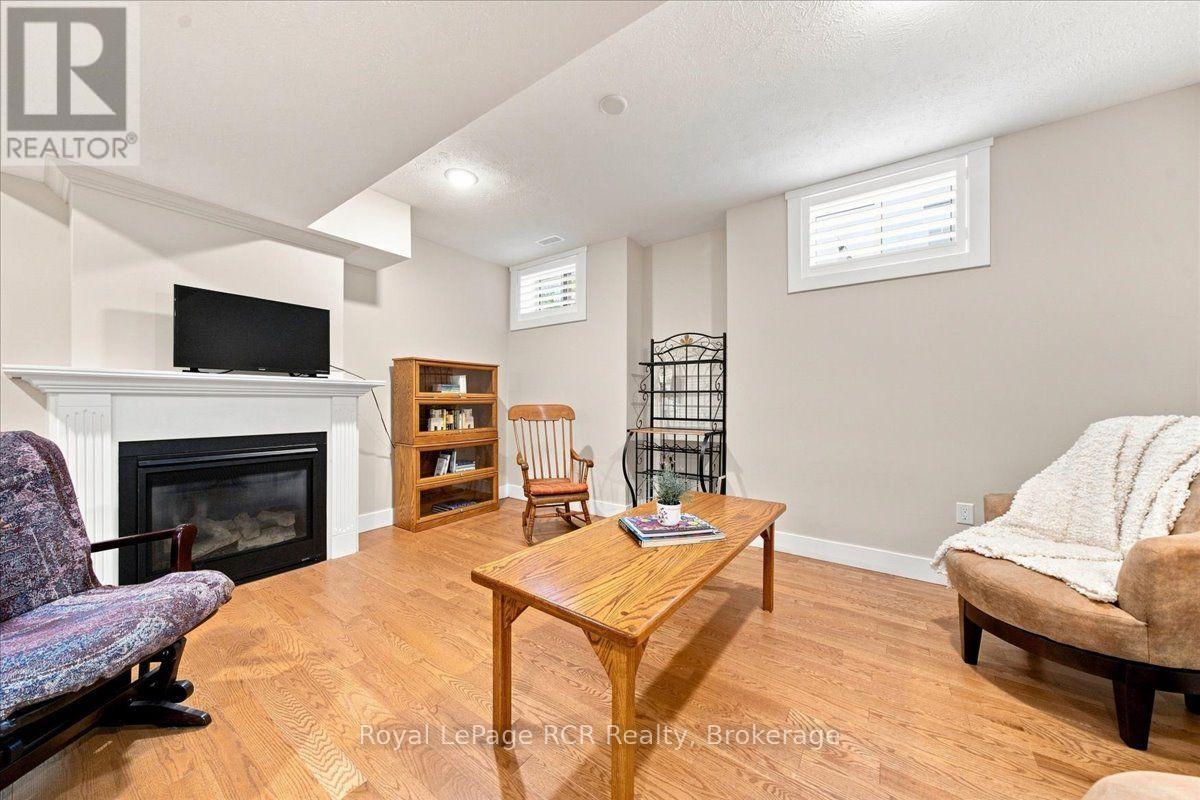 323 5TH AVENUE W - Image 29