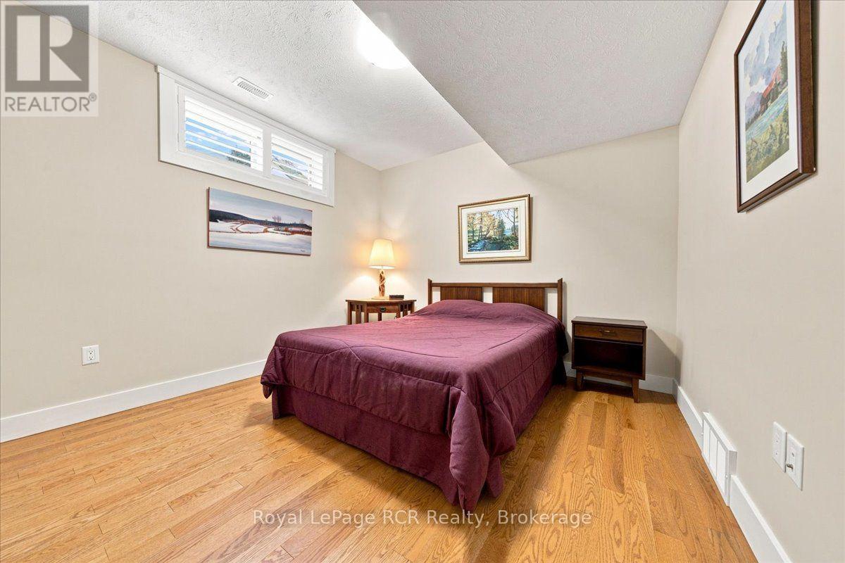 323 5TH AVENUE W - Image 33