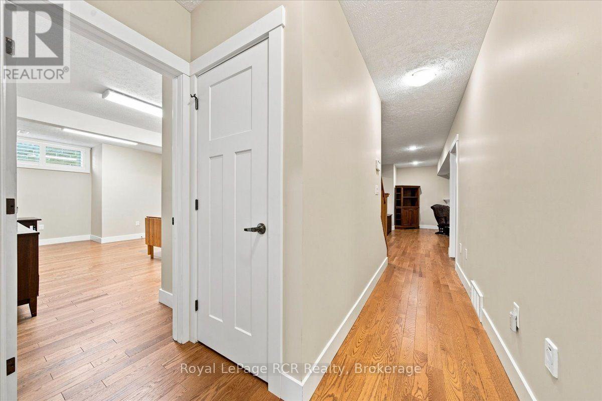 323 5TH AVENUE W - Image 38