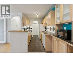 301, 638 Meredith Road NE - photo 11