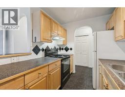 301, 638 Meredith Road NE - photo 13